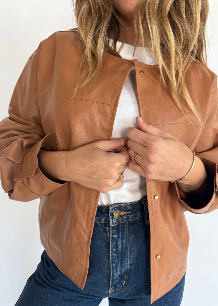 TRAVELERS VINTAGE LEATHER JACKET