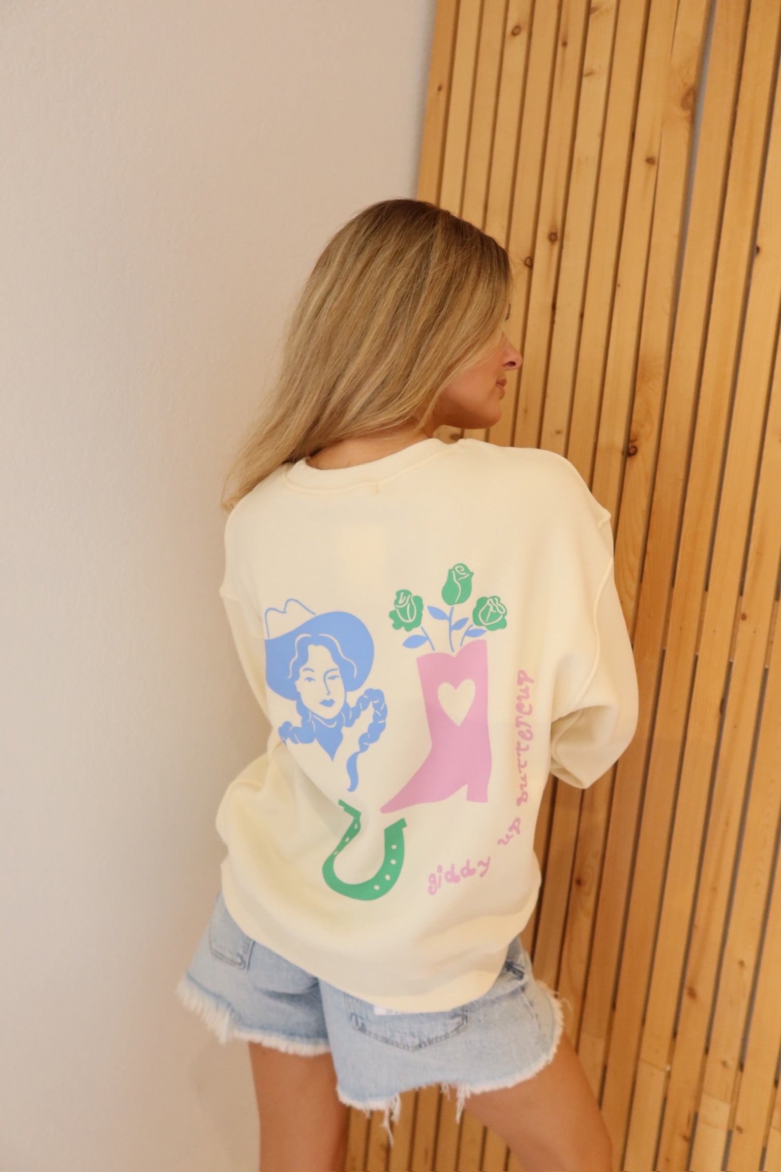 GIDDY UP SWEATSHIRT